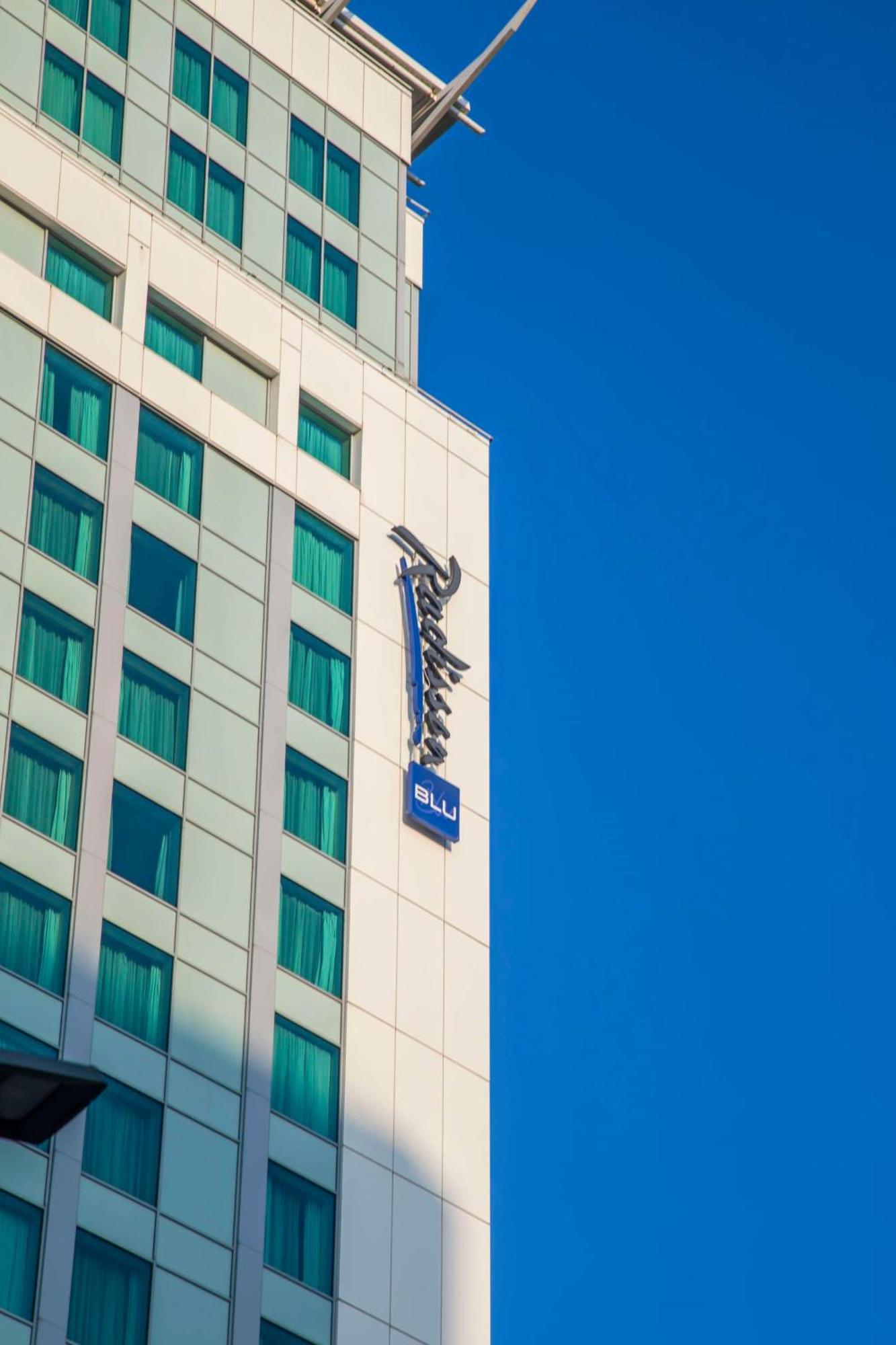 Radisson Blu Hotel, Cardiff Exterior photo